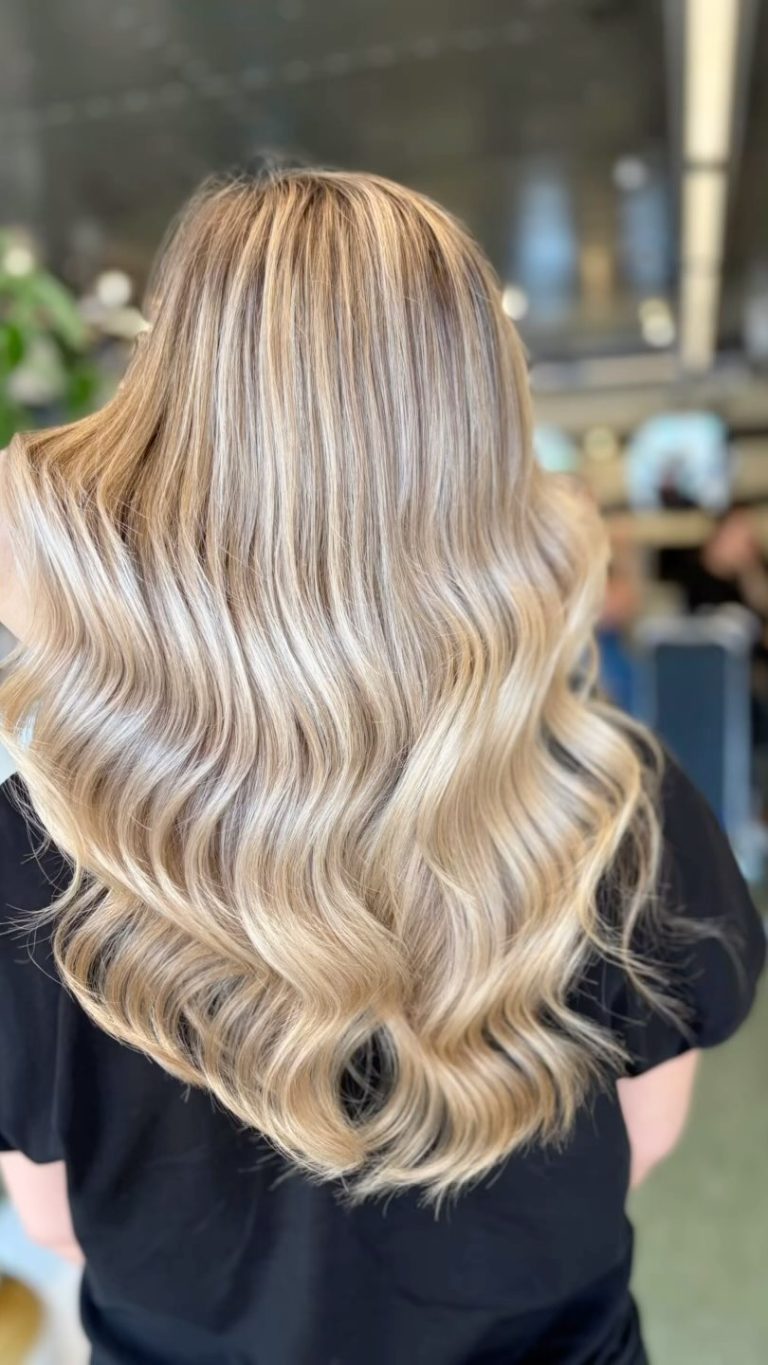 Instagram post from madamhair_hasseris. This post is in position 8.