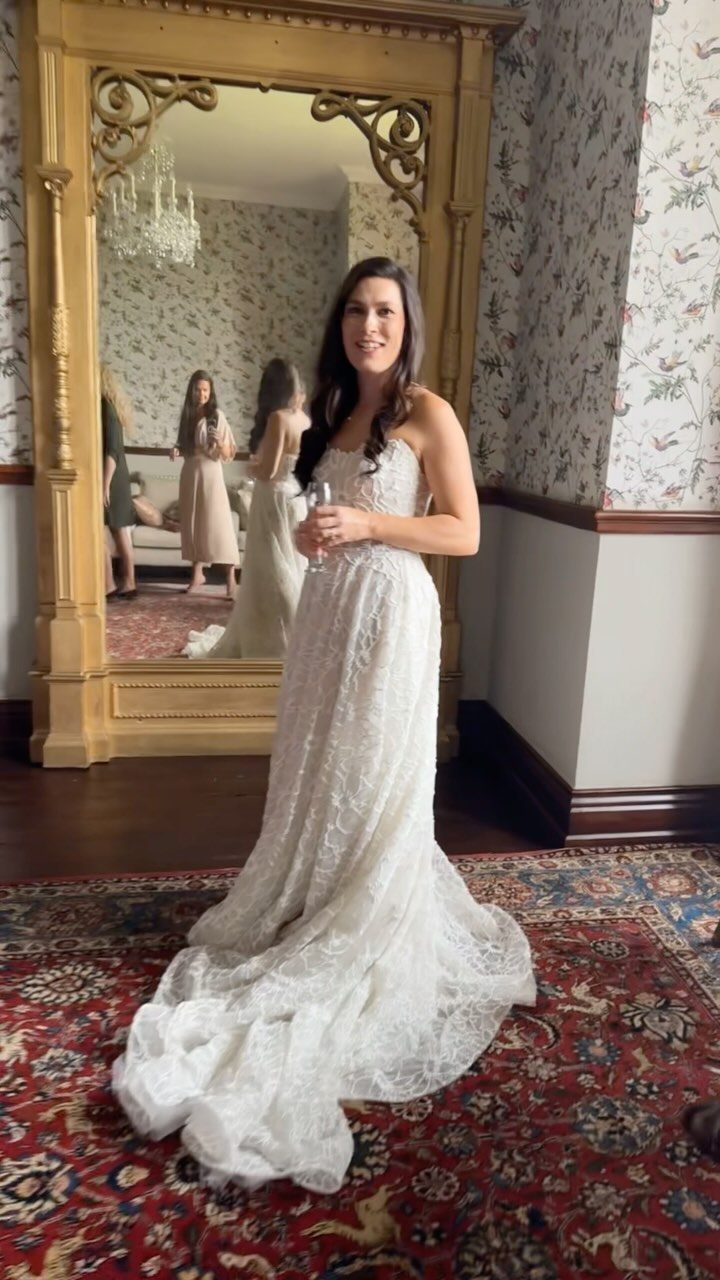 Instagram post from madamhair_hasseris. This post is in position 15.