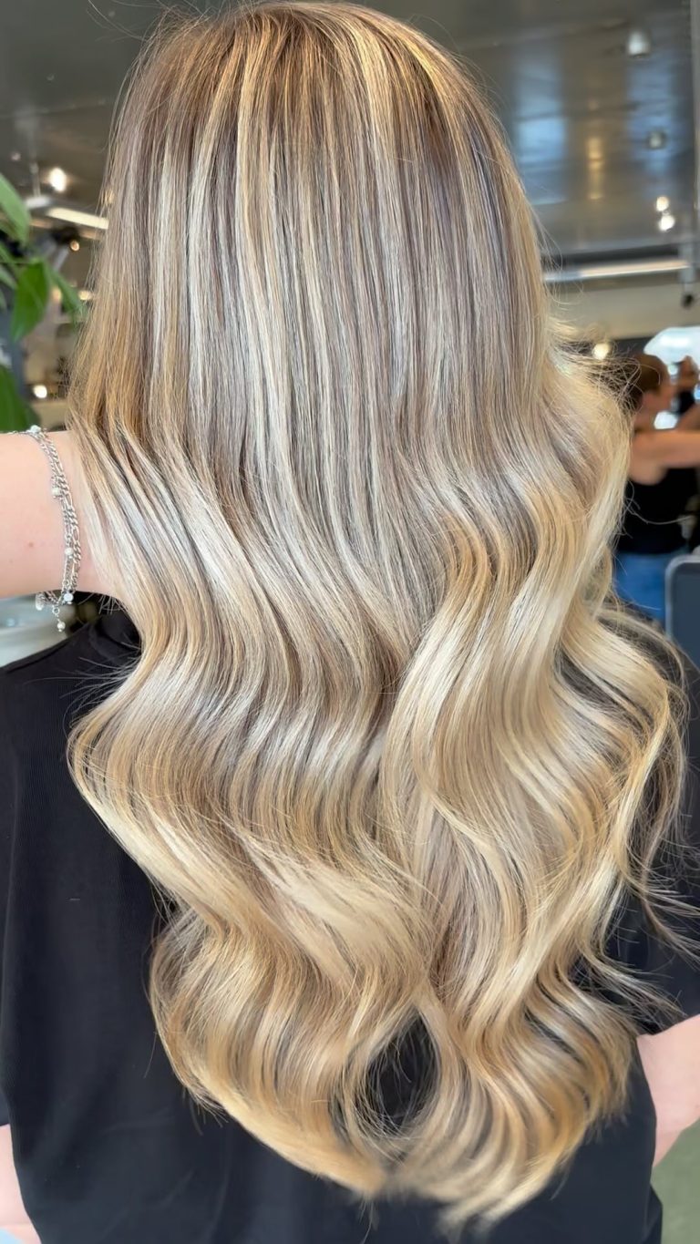 Instagram post from madamhair_hasseris. This post is in position 12.